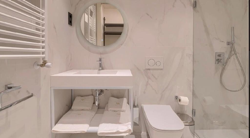 Abando Suites By Next Stop Bilbao Buitenkant foto